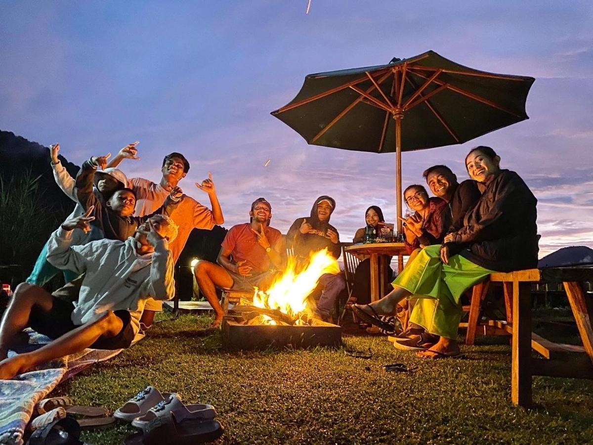 Medewi Secret Surfcamp Pulukan Exterior foto
