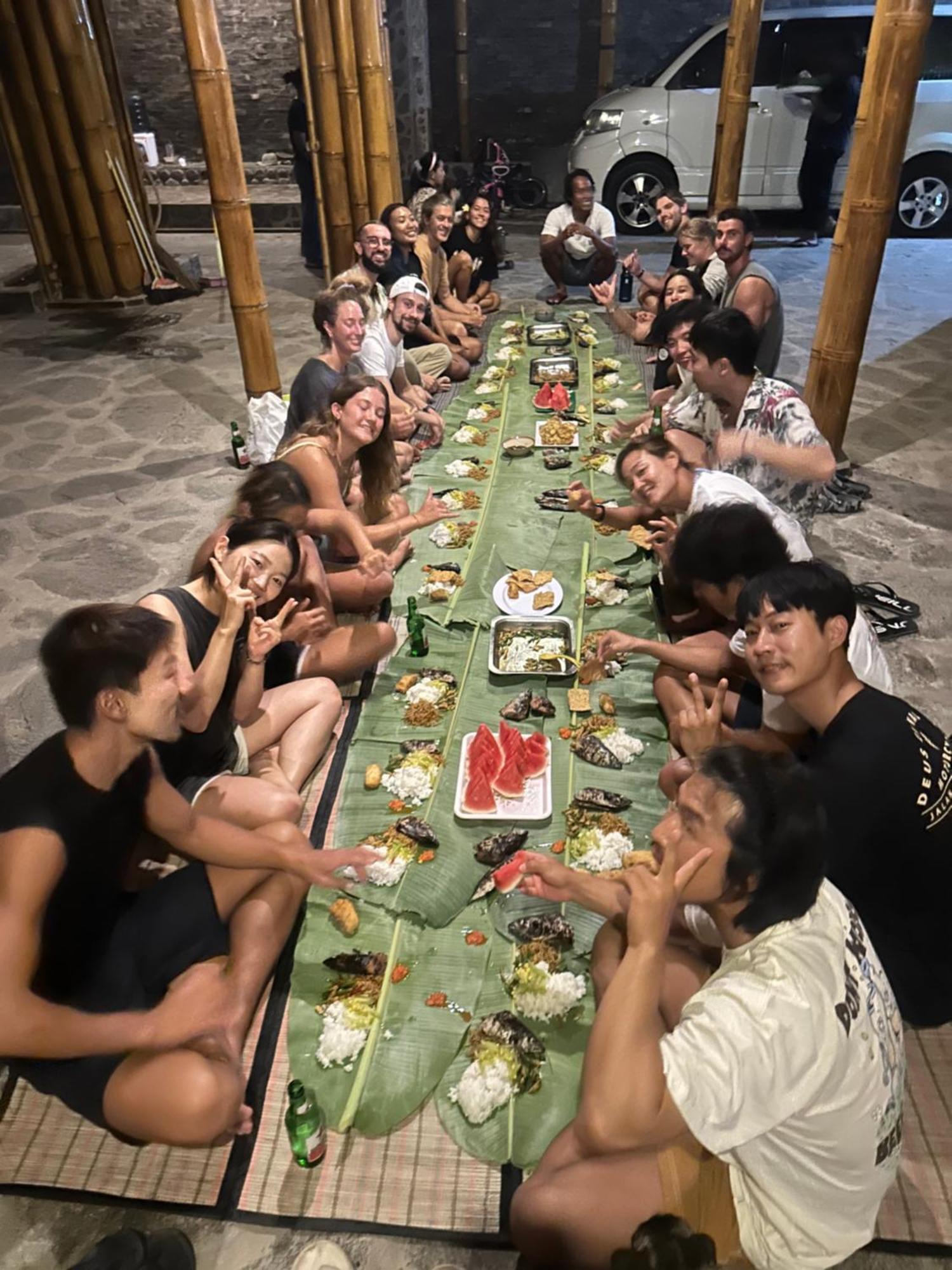 Medewi Secret Surfcamp Pulukan Exterior foto