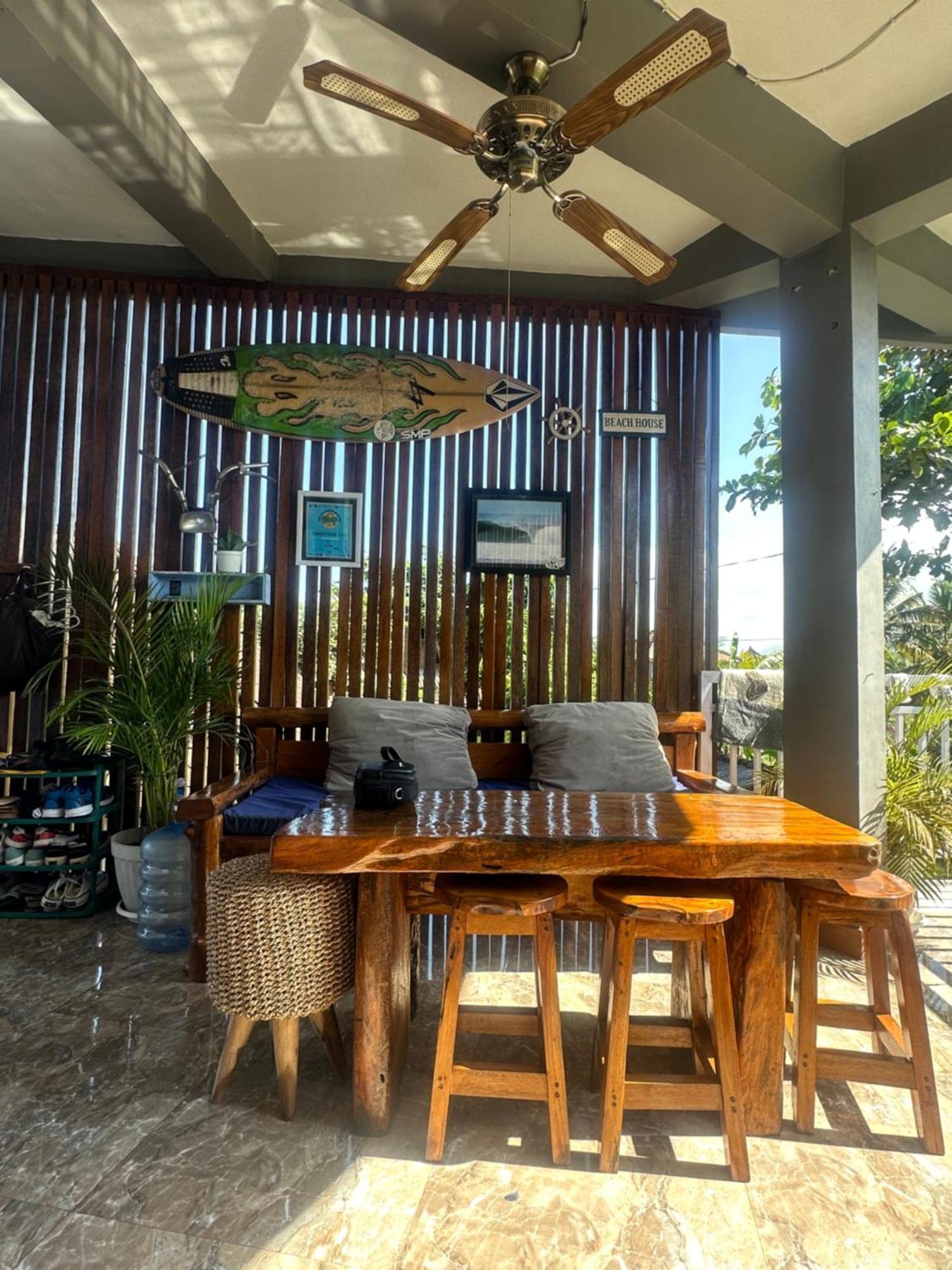 Medewi Secret Surfcamp Pulukan Exterior foto