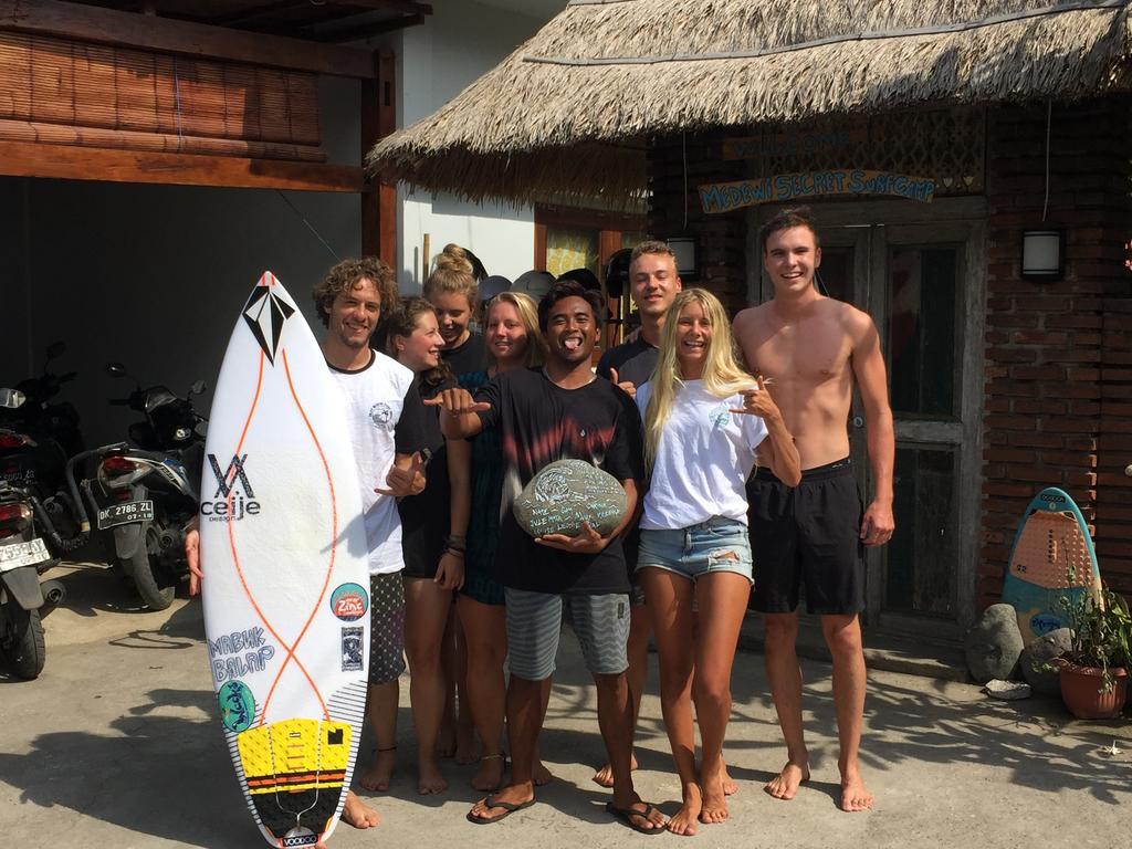 Medewi Secret Surfcamp Pulukan Exterior foto