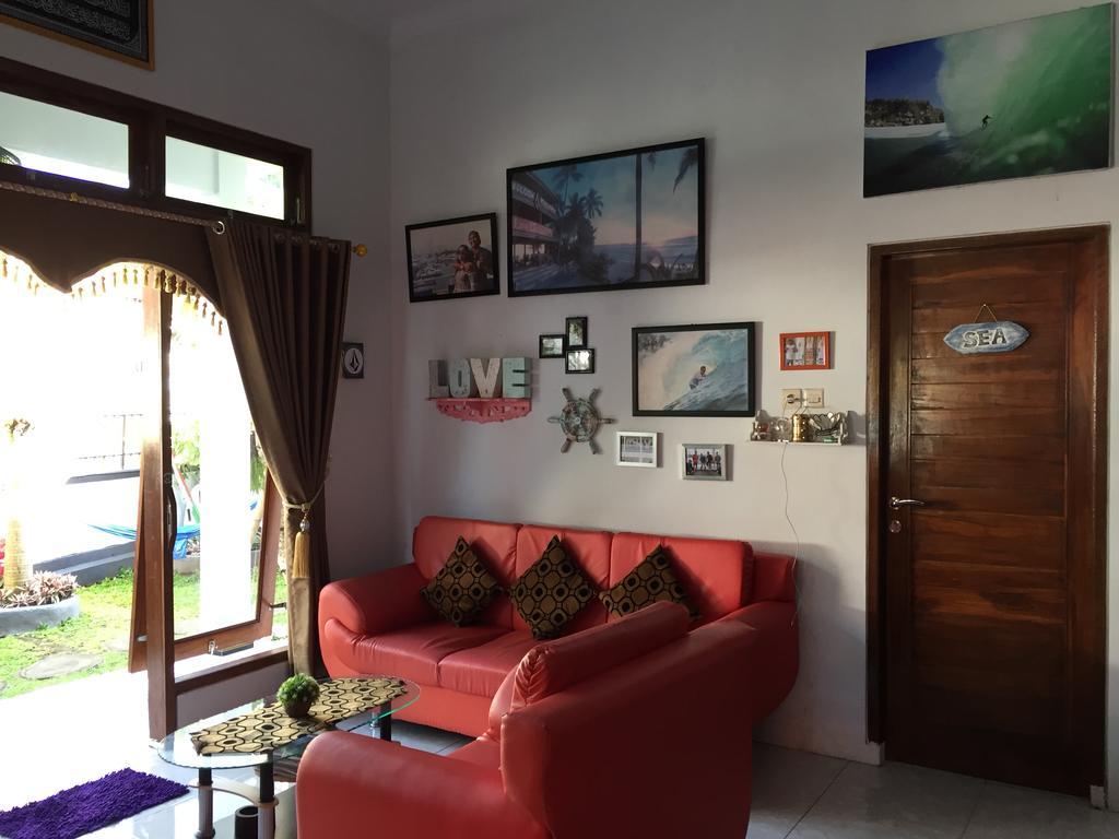 Medewi Secret Surfcamp Pulukan Exterior foto