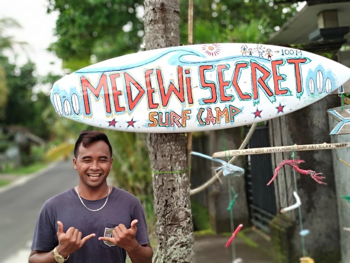 Medewi Secret Surfcamp Pulukan Exterior foto